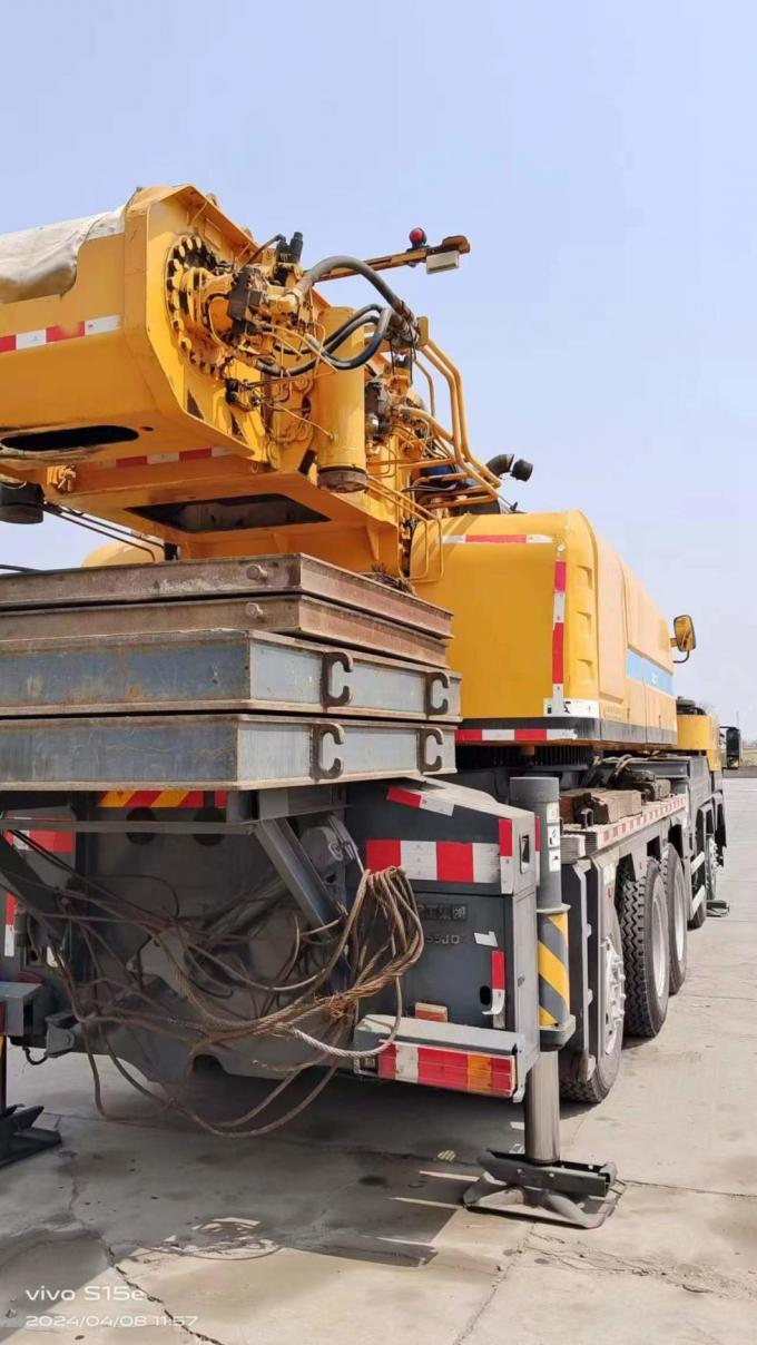 17 Years Xc Mg Mobile Crane 130 Tons of The Company′s Inventory Direct Sales