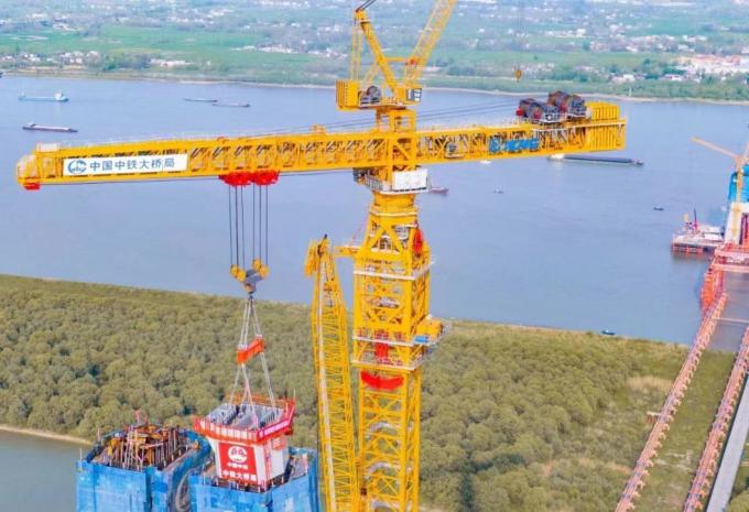 Zoomlion′s Tower Cranes Can Lift up to 10 Tons