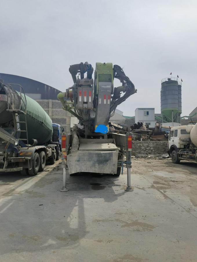 Zoomlion Concrete Pump Truck 49 Meters, The Company′s Inventory Car Direct Sale